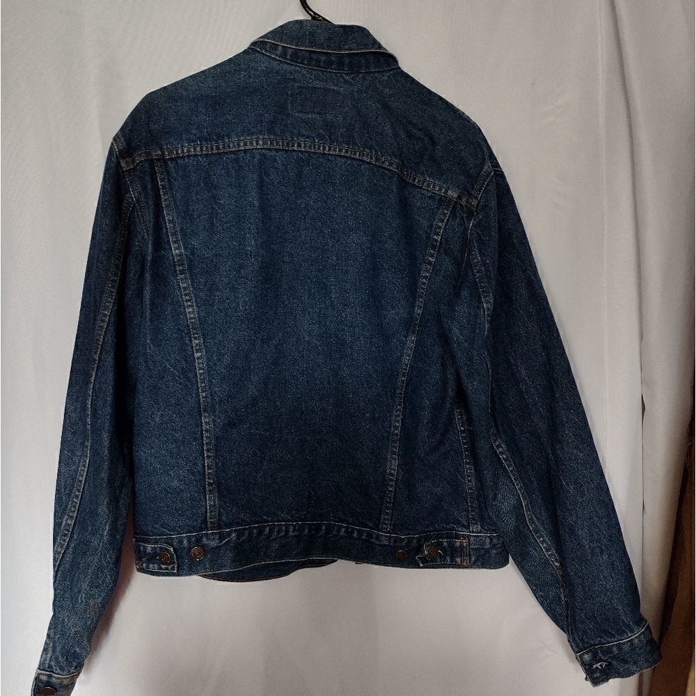 Levi's trucker jacket - Picture 2 of 9